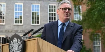 Starmer faces Iran international law decision if UK assists US over Iran