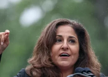 Former Biden Aide Does Not Know Who Ordered President Autopen Signatures