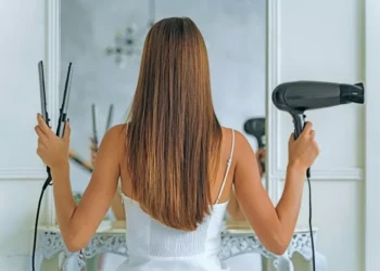 2025 hair trends: Texture, precision, identity in motion