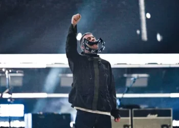 Oasis star Liam Gallagher makes cheeky Charlotte Church joke during Cardiff reunion gig