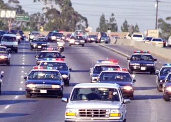 Don Jr. Posts O.J. Simpson Meme of Obama in White Bronco Fleeing Police Cars Led by Trump