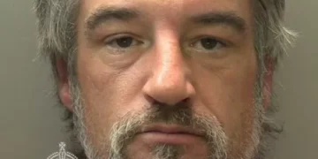 Paedophile claims to be King of UK and threatens to execute judge