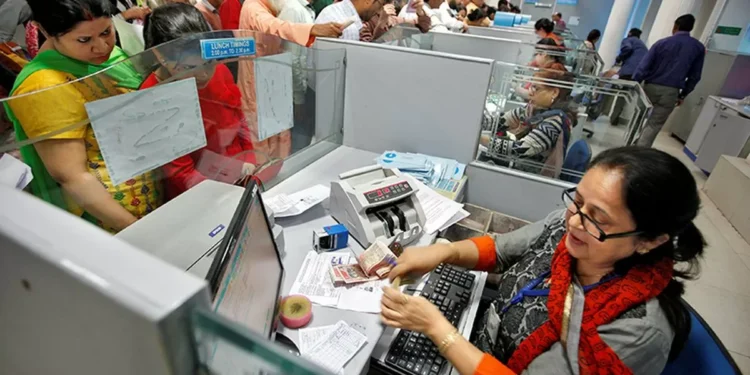 11 PSBs collected around ₹9,000 crore as penalty for low bank balance between FY21 and FY25