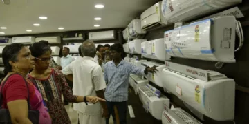 Consumer durable firms, auto dealers plan festive offers as buyers wait for GST clarity