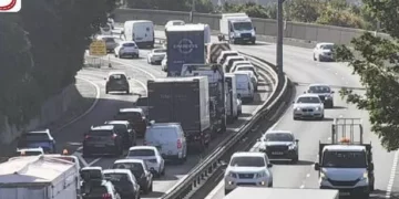 M4 crash live updates as motorists face delays