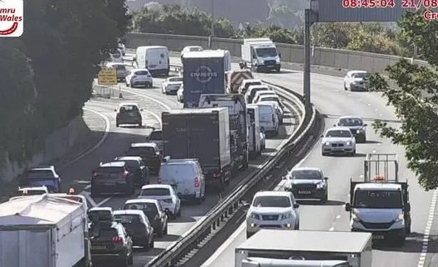 M4 crash live updates as motorists face delays