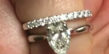 Man seen appearing to scope home before ‘devastating’ £50,000 jewellery and antiques theft