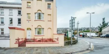 Listed office building in Welsh town now being sold as £400,000 house