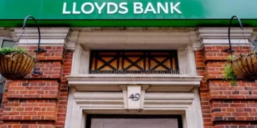 Lloyds launches first 300 ‘rule’ from August 26 with huge benefit to customers