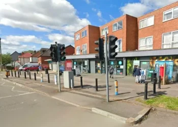 Residents confused by Welsh language instructions on new pelican crossing