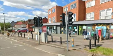 Residents confused by Welsh language instructions on new pelican crossing