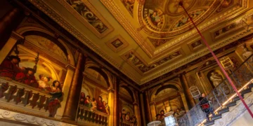 ‘Dress Code’ at Kensington Palace: Stepping into royal elegance