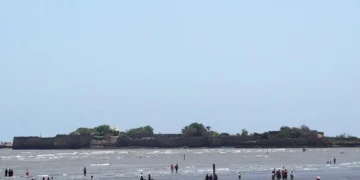 Where waves meet the world of the rich and famous