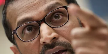 Kash Patel Fires FBI Agents Involved in Tracking GOP Senators’ Phone Calls