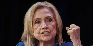 Hillary Clinton Tries to Help Leftists Fundraise off Trump White House Renovations