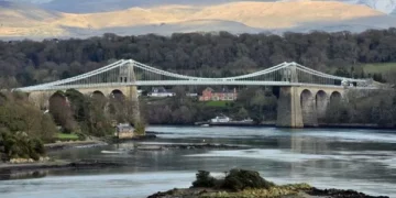 Key update as key Welsh bridge closes for emergency repairs