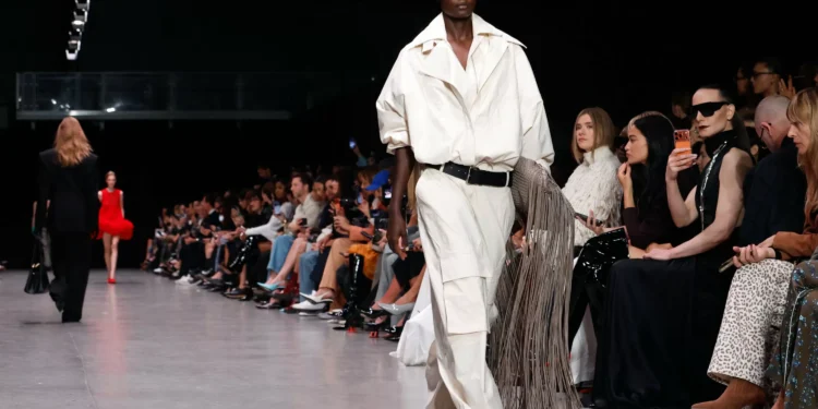 Paris Fashion Week highlights peace, plant-based fashion