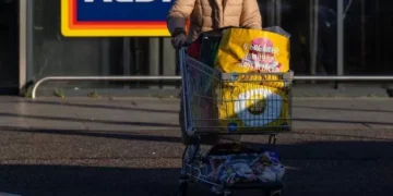 Aldi first UK supermarket to make £14 change ahead of Christmas