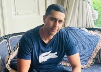 Attackers descended on man stabbed to death like ‘pack of animals’ says neighbour