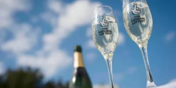 Live Lotto results for Wednesday, November 26: National Lottery winning numbers from tonight’s draw