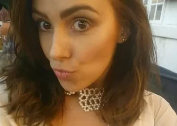 Body of mum found weeks after her death as knife located under pillow