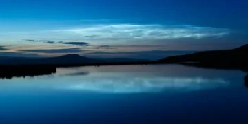 Man hospitalised after large-scale air and ground search at Welsh beauty spot