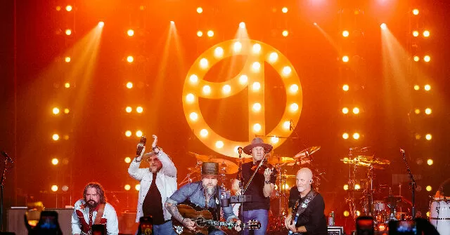 Fans Freak Out at Zac Brown’s ‘Demon Ritual’ with ‘Hellish Scenes’ at Las Vegas Concert