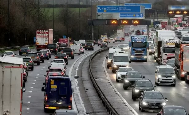 The worst and best times to travel during the Christmas rush