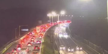 M4 traffic nightmare after three-vehicle crash