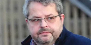 Car dealing crook who made £750k from victims was ordered to pay back just £1 – until now