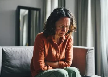 GP warns ‘do not eat’ as one in five set to suffer gut problems today