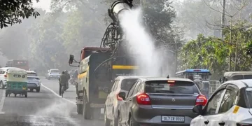 Delhi: Entry ban on non-city private vehicles below BS-VI comes into force