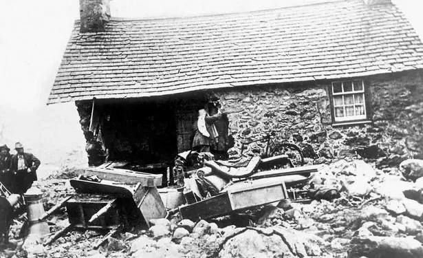 21 fascinating photos of Wales from the 1900s to 1920s showing life 100 years ago