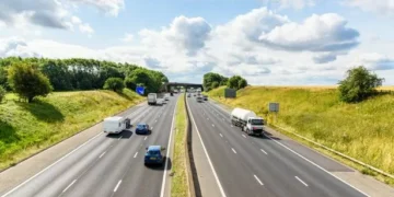 Drivers warned to ‘avoid’ making one common move as Storm Chandra hits UK