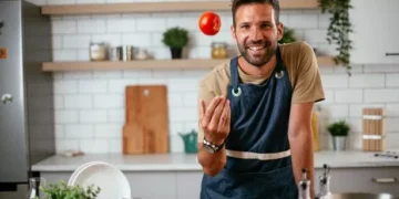 ‘I’m a fat loss coach – add 5 foods into your diet, they have barely any calories’