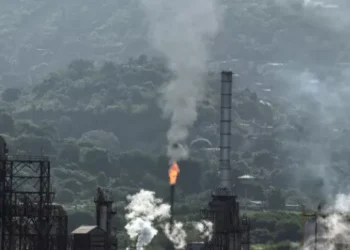 Trump: Oil Companies Will Invest at Least $100 Billion to Rebuild Venezuela’s Oil Infrastructure