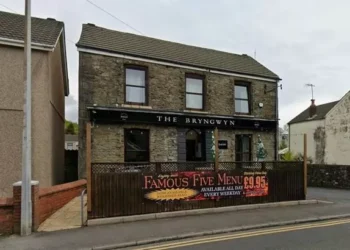 Popular Llanelli restaurant announces closure as regulars say they’re ‘gutted’
