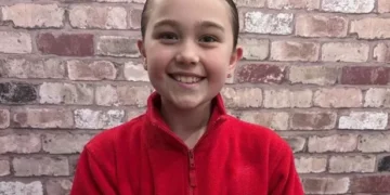 Girl makes extraordinary discovery after picking up rock on Welsh beach