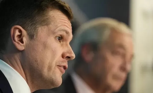 Robert Jenrick attacks Tories as ‘failed’ party as he defects to Reform