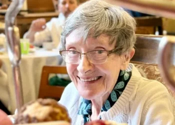 Woman, 90, ‘nearly died’ after waiting 32 hours for ambulance