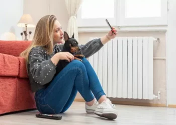 Is it cheaper to have heating on low all day? 5 experts all have same answer