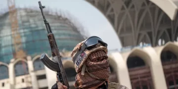 VIDEO: Iran Orders Shutdown as Crowds Chant ‘Death to the Dictator!’ During Economic Crisis