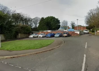 School to shut after teacher ‘assaulted by pupil brandishing weapon’