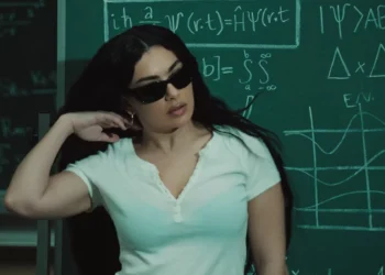 Charli xcx’s Poppi Super Bowl Commercial With Rachel Sennott Is ‘Just a Vibes Thing’: Watch