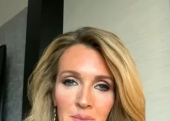 Exclusive — SBA Secretary Loeffler: Gavin Newsom Spending More Time Posing for Vogue Than with L.A. Fire Victims