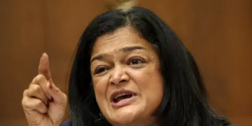 Democrat Rep. Jayapal Claims Attorney General Pam Bondi Monitored Her Epstein File Searches: ‘Outrageous’