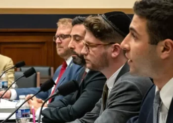 Trump Demands $1 Billion from ‘Strongly Antisemitic’ Harvard University