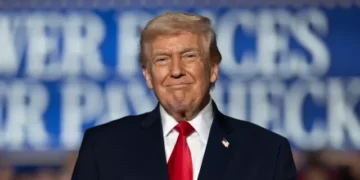 Trump Expands Pre-State of Union Address Lunch with Broadcasters to Include Top Breitbart Editors