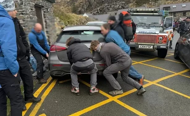 Mercedes ‘bounced’ out of the way for blocking access during medical emergency