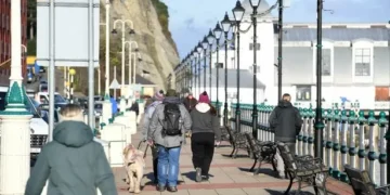 Former Conservative candidate wins town by-election for Reform after controversial late switch